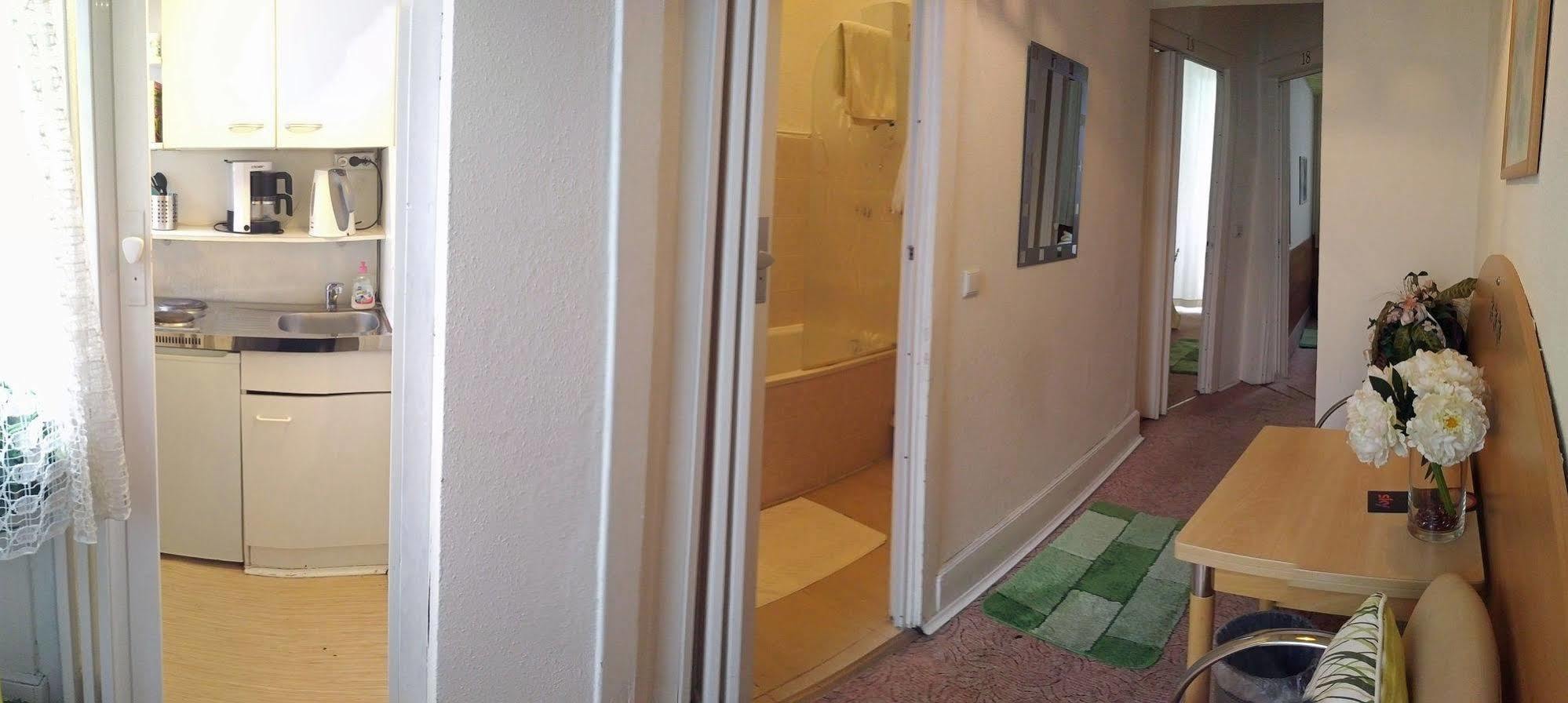 Central Budget Hotel בון מראה חיצוני תמונה